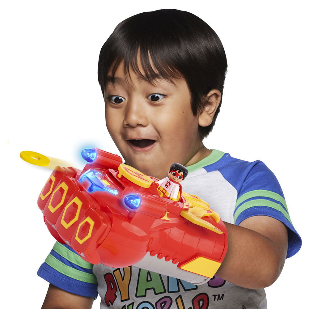 ryan toysreview red titan