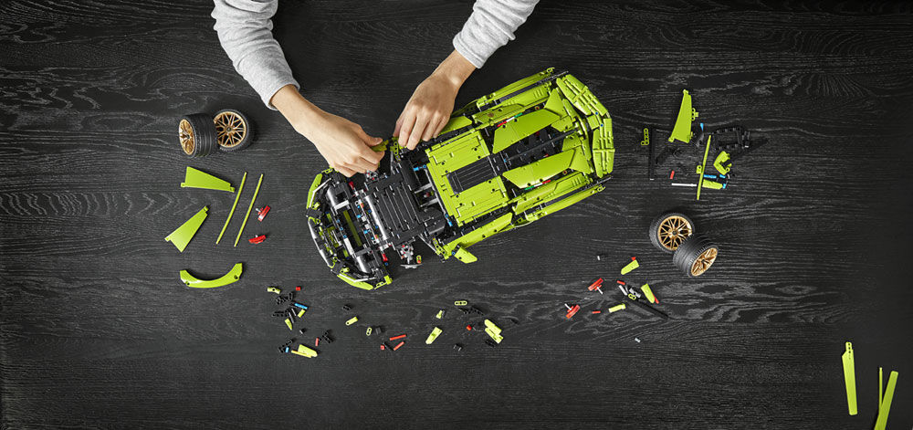 LEGO Technic Lamborghini Sián FKP 37 42115 (3696 pieces) | Toys R