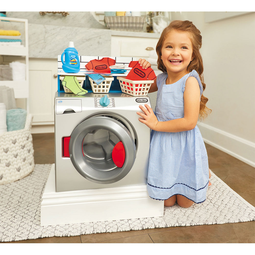 kids play washer