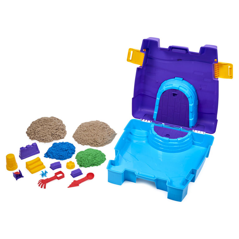 Kinetic Sand, Sandbox Set Kids Toy with 1lb All-Natural Blue Kinetic Sand  and 3 Molds, Sensory Toys for Kids Ages 3 and up 