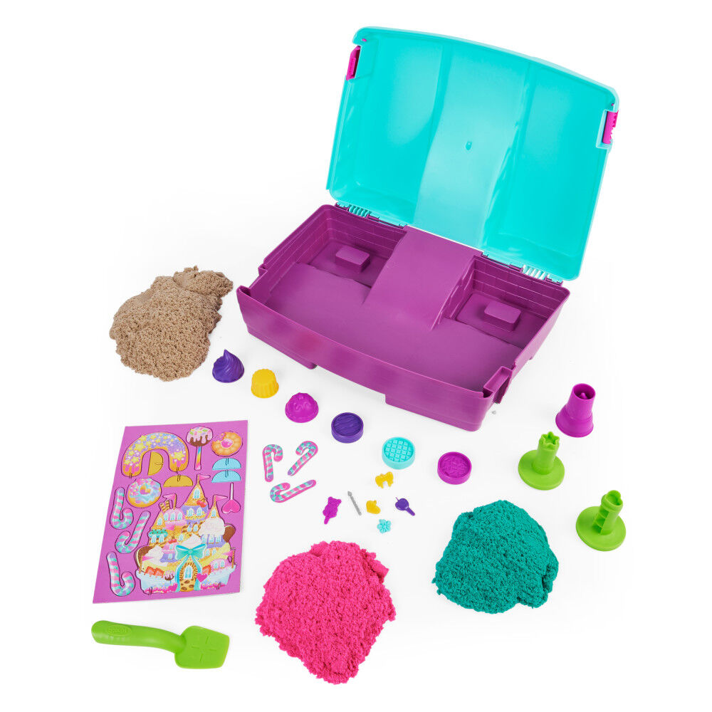 Kinetic Sand Sandyland with 2lbs of Kinetic Sand, Portable Playset with 15+  Tools, Made with Natural Sand, Includes Scented and Colored Kinetic Sand -  