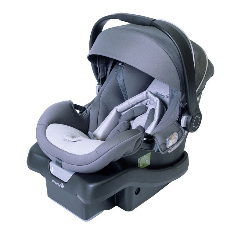 The first car seat with integrated breathable fabric - BABYmatters