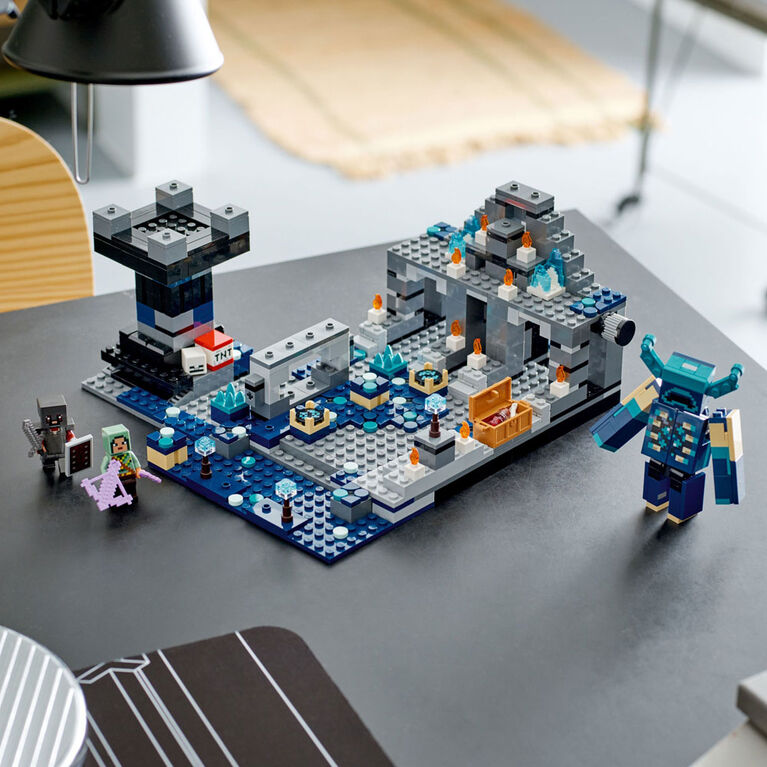 LEGO Minecraft The Deep Dark Battle 21246 Building Toy Set (584 Pieces ...