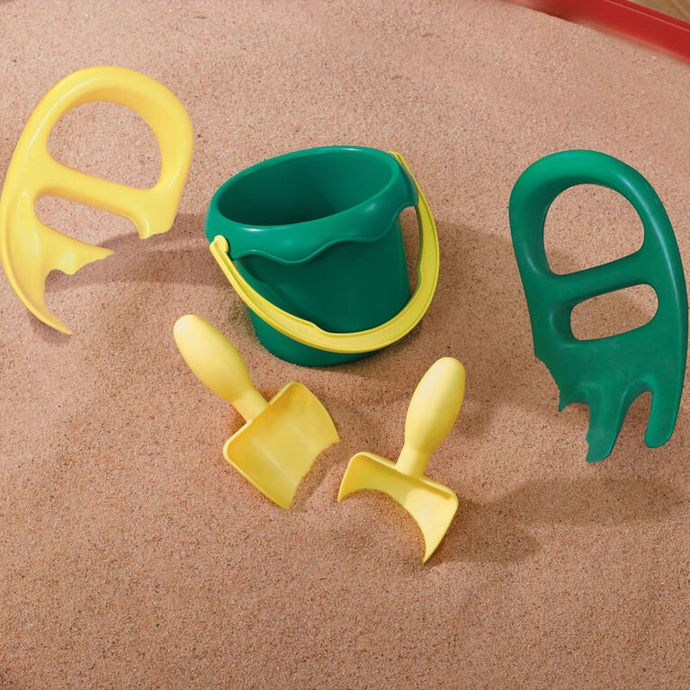 Step2 Naturally Playful Sand Table