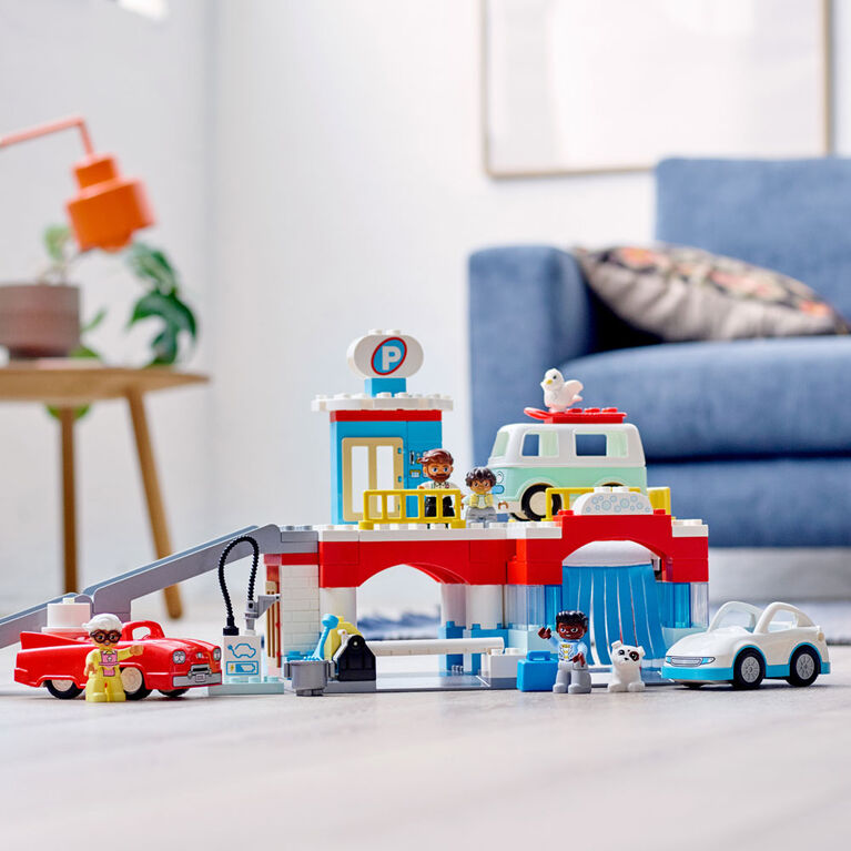 LEGO DUPLO Town Parking Garage Wash (112 pieces) | Toys R Us Canada