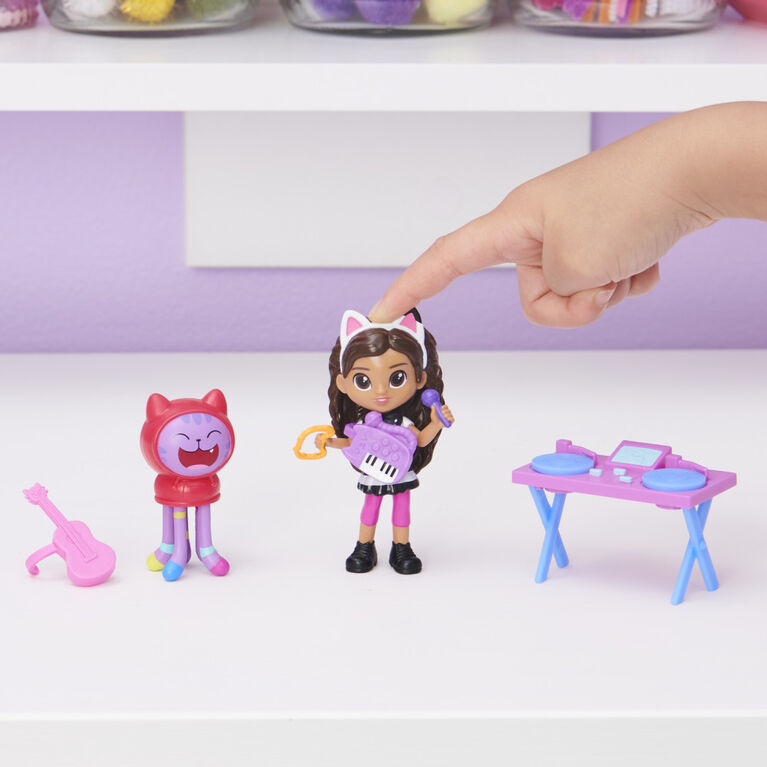 Dreamworks Gabby S Dollhouse Kitty Karaoke Set With 2 Toy Figures 2 Accessories Delivery And Furniture Piece Toys R Us Canada