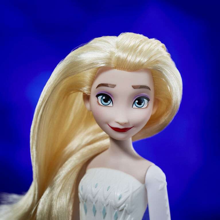 Disney's Frozen 2 Queen Elsa Shimmer Fashion Doll