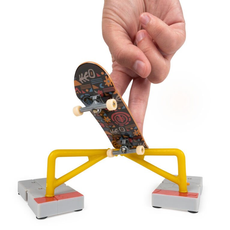 Tech Deck, Element Skateboards Versus Series, Collectible Fingerboard 2 ...