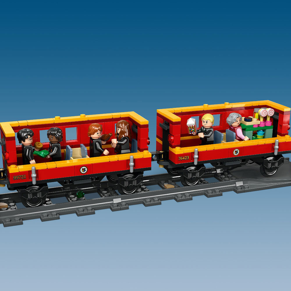 Lego harry potter sales hogwarts express train toy