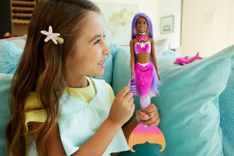 BarbieBrooklynPoupée Sirène à changement de couleur, dauphin, acc.