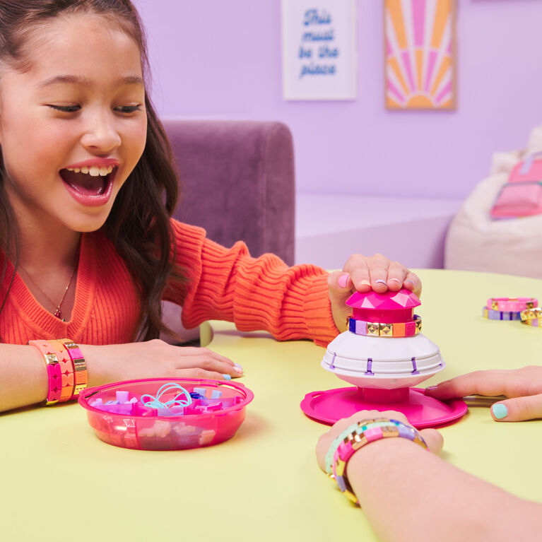  Cool Maker PopStyle Bracelet Maker Expansion Pack, 50+ Gem  Beads, 3 Friendship Bracelets, Bracelet Making Kit, DIY Arts & Crafts Kids  Toys for Girls : Toys & Games